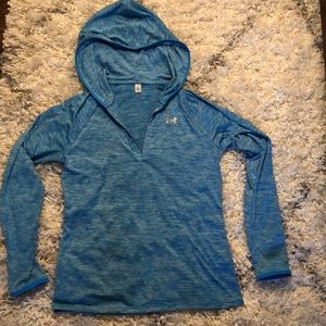 Under Armour long sleeve Dri fit shirt